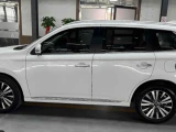 Mitsubishi Outlander 14